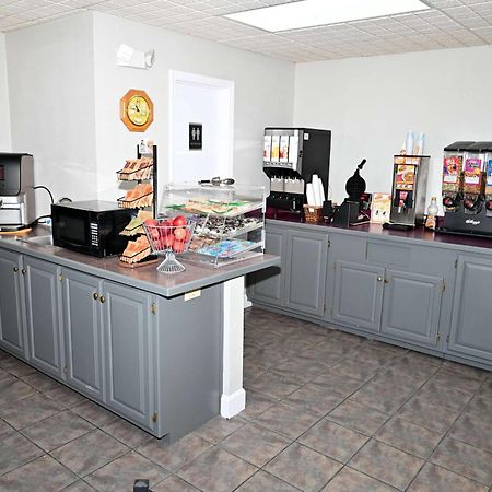 Super 8 By Wyndham Higginsville Ngoại thất bức ảnh