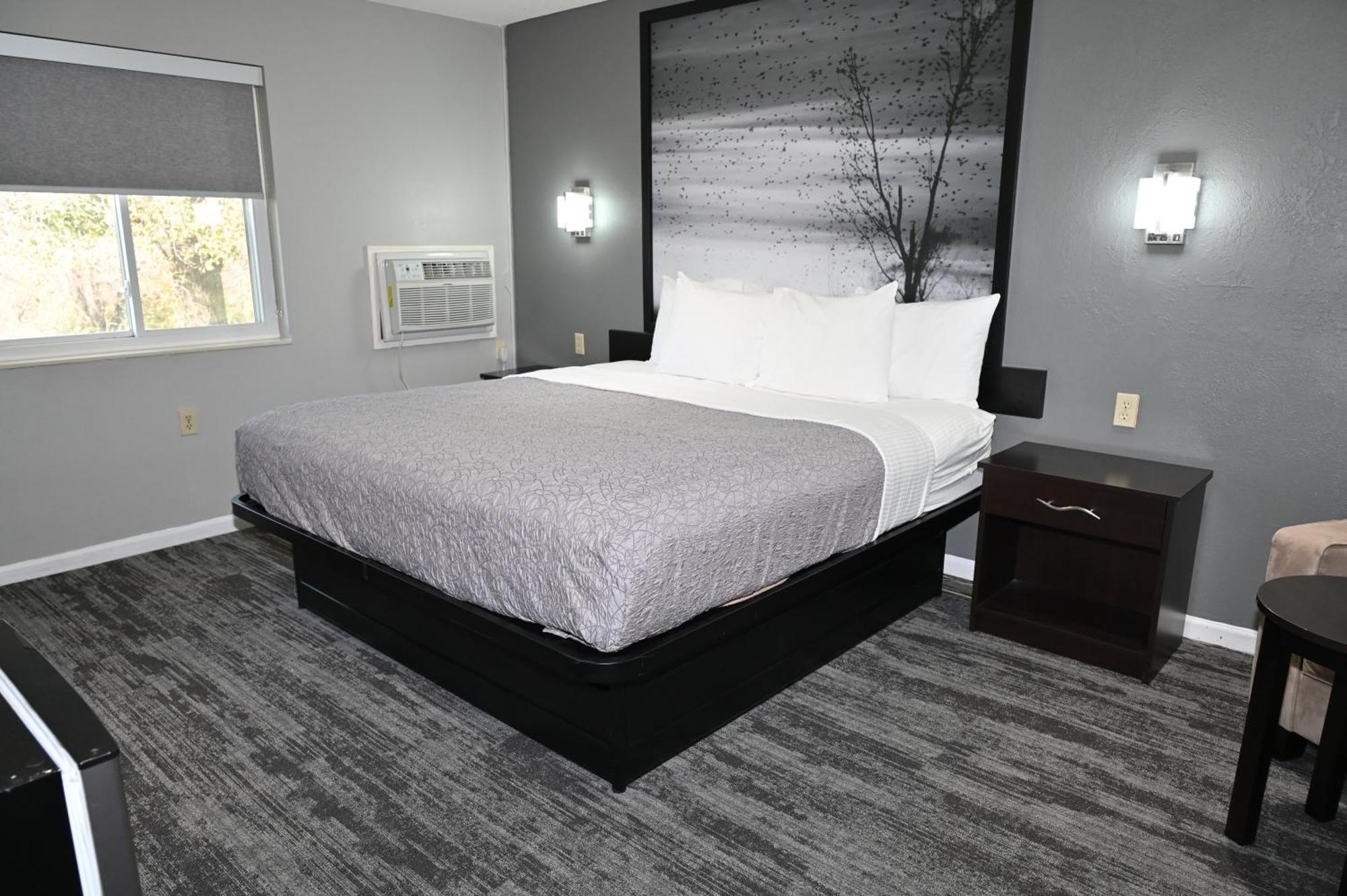 Super 8 By Wyndham Higginsville Ngoại thất bức ảnh